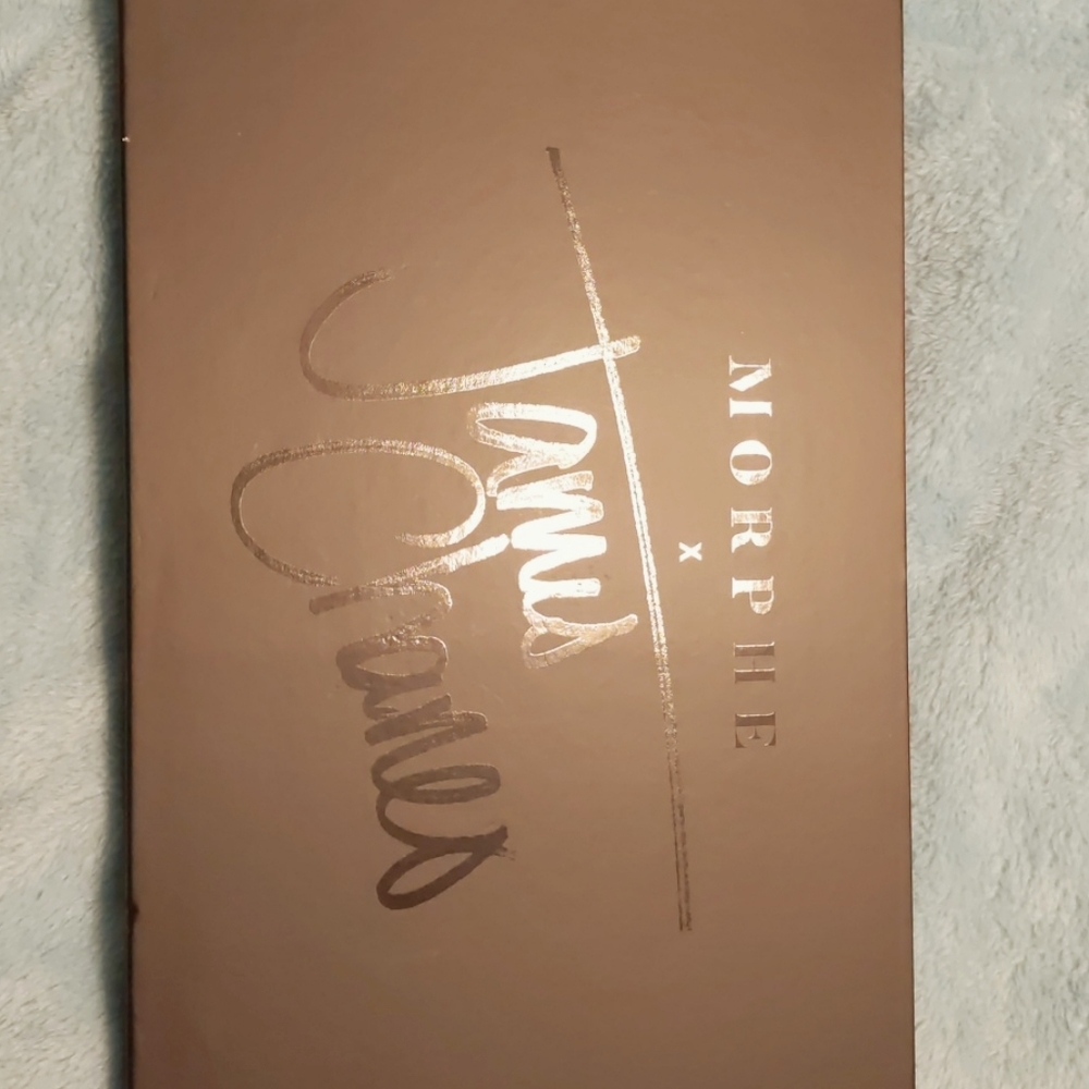 James Charles x Morphe pallette